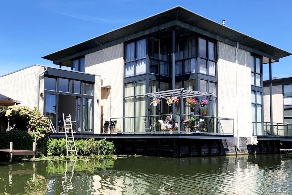Prachtig Guesthouse Aan Het Water Almere Exterior photo